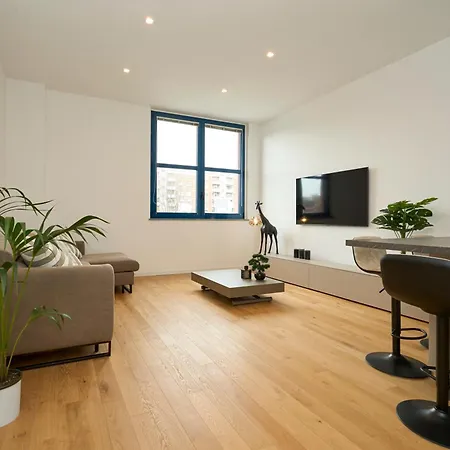Luxury Design Suite - 20 Minutes From Duomo-Navigli Milan Exterior photo